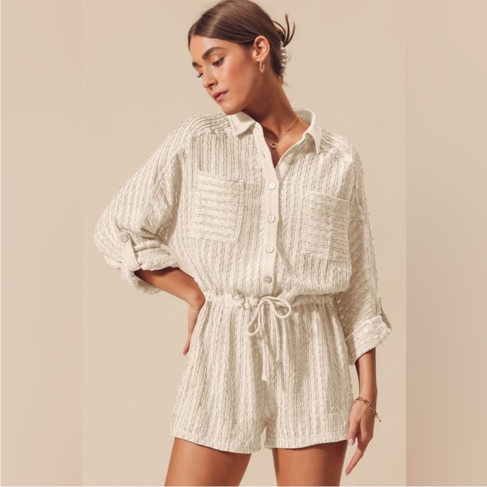 So Me Cream Textured Button-Up Romper small NWT